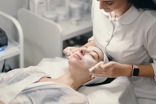 Rekomendasi Perawatan Menghilangkan Komedo di Hidung